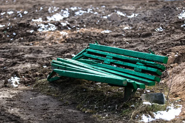 Yeşil kırık tezgah