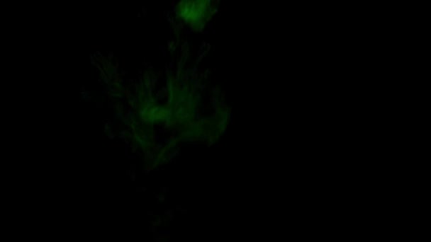 Green smoke on black isolated — Stock Video