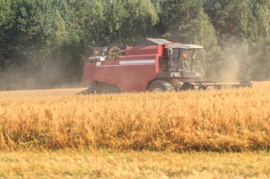makine hasat alanı birleştirmek