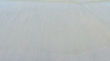 Güney Tayland Denizi 'ndeki sahilde beyaz kum