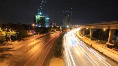 Zaman atlamalı karayolu yoğun trafik geceleri, vınlamak dışarı