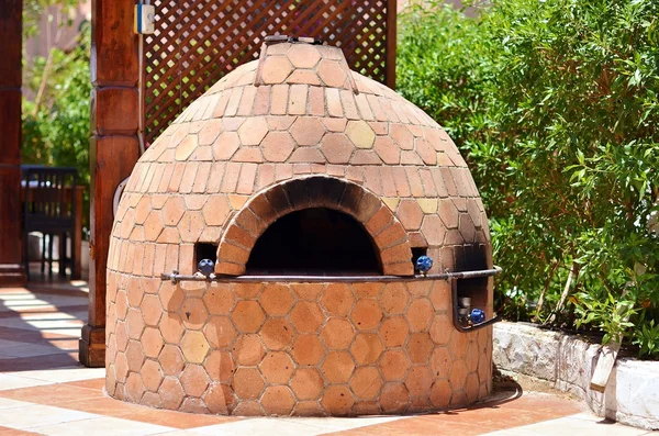 Tuğla fırın ekmek ve pizza pişirme için