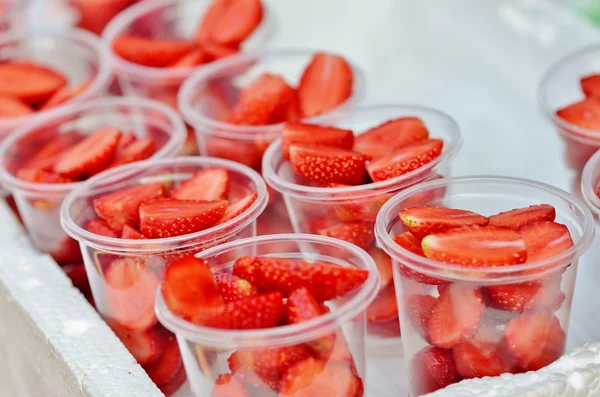 Çilek plastik şişeler sokak gıda