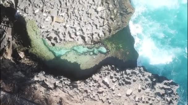 Hoek Billabong Lagoon op Nusa Penida Island Bali Indonesië — Stockvideo