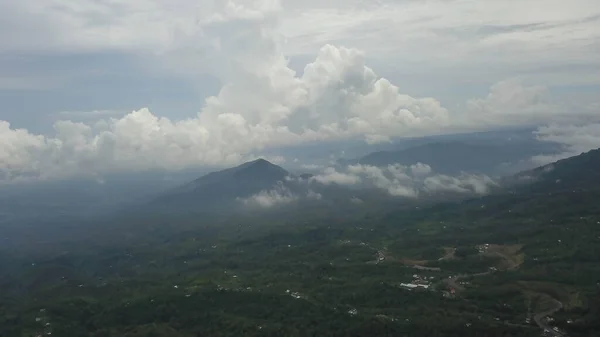 Green Bali Lansekap Pemandangan Drone Udara Danau Buyan Dan Desa — Stok Foto