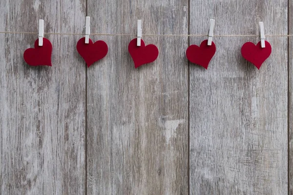 Διακόσμηση Για Την Ημέρα Του Αγίου Βαλεντίνου Δύο Καρδιές Φτιαγμένες — Φωτογραφία Αρχείου