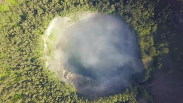 Hermosa vista aérea de la mañana de los lagos del cráter Kelimutu, Moni, Flores, Indonesia. Foto de viaje de drone — Vídeos de Stock