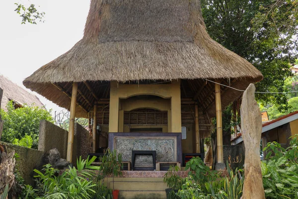 Reetdachbungalow an der Nordostküste von Bali, Indonesien — Stockfoto