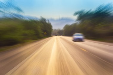 Hareket Bulanıklığı kırsal bir yol inşaatı