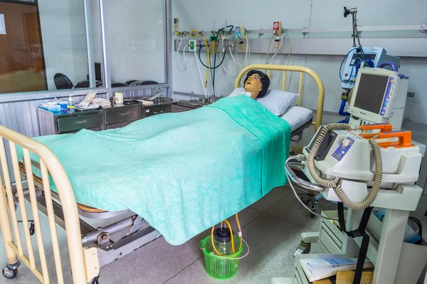 Unidad de cuidados intensivos sala de simulación Fotos De Stock Sin Royalties Gratis