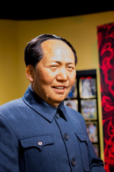 BANGKOK, THAILAND - DECEMBER 19: Wax figure of the famous Mao Zedong from Madame Tussauds on December 19, 2015 in Bangkok, Thailand