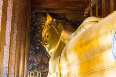 Büyük altın yatan Buda Wat Pho içinde önemlidir 