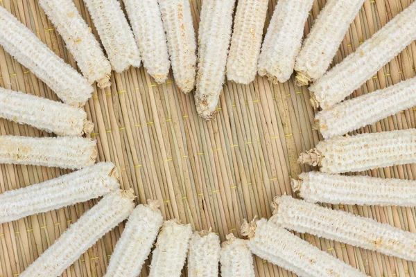 Heart shape made of corn cobs — Stock Photo, Image