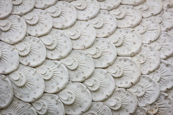 Белый чешуйчатый камень дракона с красивой текстурой — стоковое фото