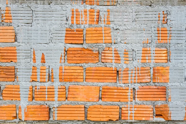 tatlı turuncu yatay dokulu tuğla kuru beton leke ile