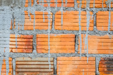 tatlı turuncu yatay dokulu tuğla kuru beton leke ile