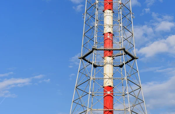 Телевізійна вежа фрагмент — стокове фото