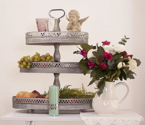 meyve çiçek ve mum