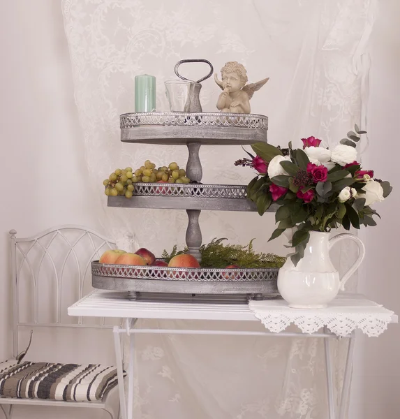 meyve çiçek ve mum