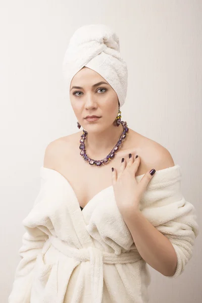 womanl bir tarih için hazırlanıyor