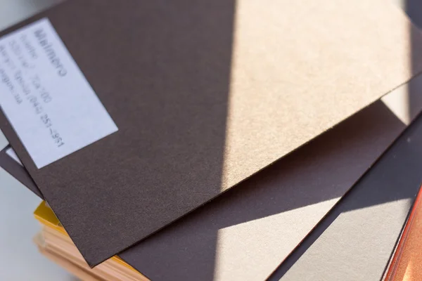 Tasarımcısı kahverengi kart