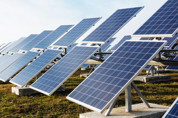 Solar panels field — Stock Photo, Image