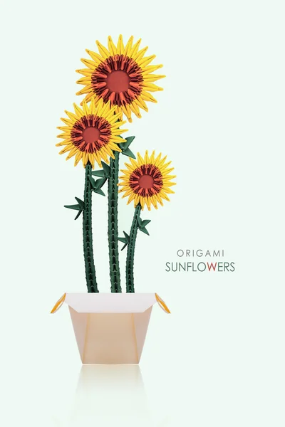 Origami zonnebloemen in een pot — Stockfoto