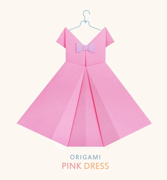 折纸粉红色连衣裙 — 图库照片