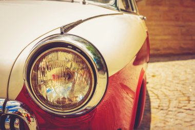 Retro Vintage kırmızı otomobil