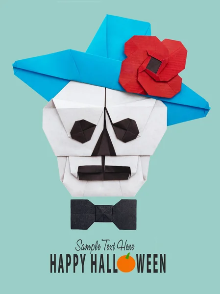 Origami skull in hat — Stock Photo, Image