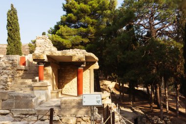 Ünlü Knossos Sarayı