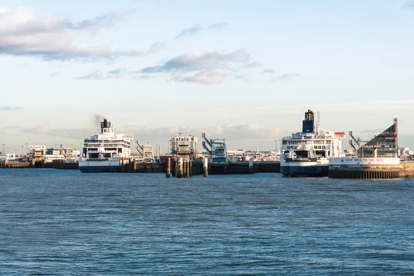 Ferryboat no Porto de Calais — Fotografia de Stock