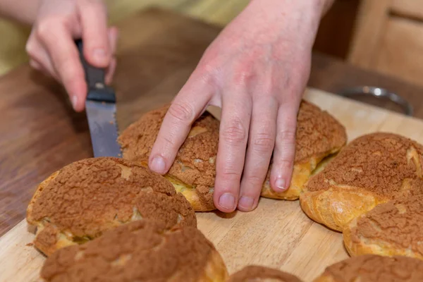 Vrouw Bakken Haar Keuken — Stockfoto