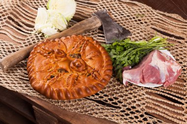 Pasta yemek seti ile masada