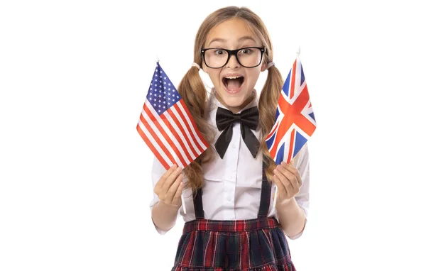 Uczennice Noszące Okulary Flagami Wielkiej Brytanii Stanów Zjednoczonych Ameryki Odizolowane — Zdjęcie stockowe