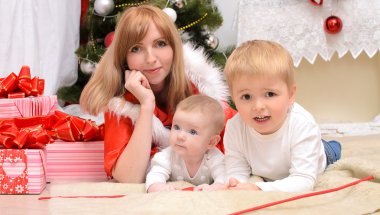 família em roupas de Natalaile yılbaşı elbiseleri