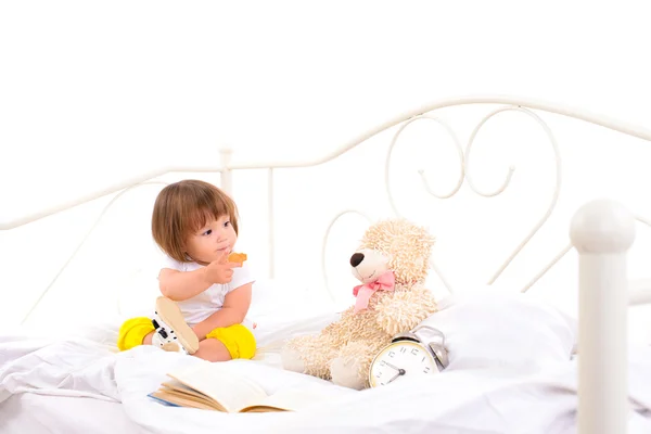 Baby girl with teddy bear — Stock Photo, Image