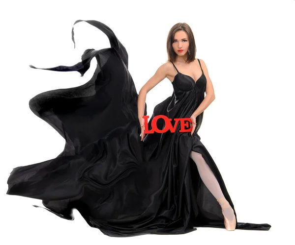 Tancerz kobieta w czarnej sukni — Zdjęcie stockowe