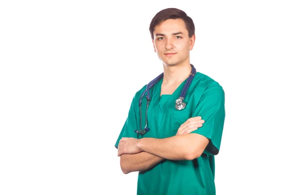 Здравоохранение, профессия, люди и медицина - улыбающийся мужчина врач в белом халате — стоковое фото