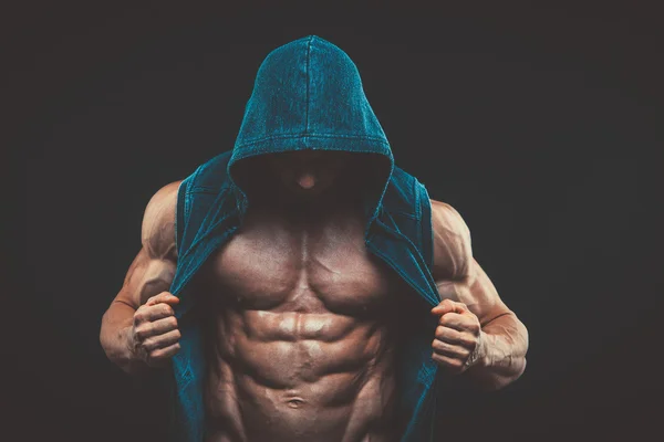 Man met gespierde torso. Sterke atletische mannen Fitness Model Torso — Stockfoto