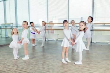 küçük bale dansçıları Grubu'nun