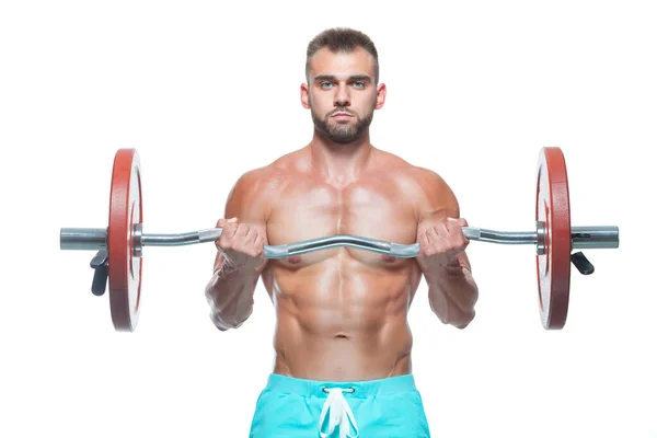 Vooraanzicht van een sterke man bodybuilder tillen een lange halter geïsoleerd op witte achtergrond — Stockfoto