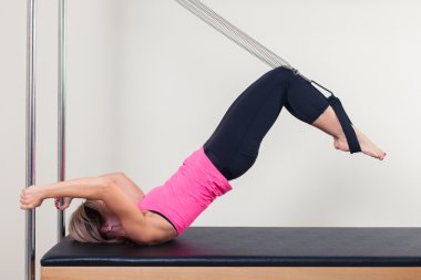 cadillac fitness egzersiz Pilates aerobik eğitmeni kadın
