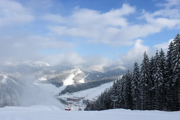 Snow-capped mountains — Stock Photo, Image