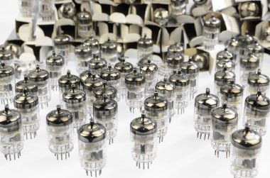 Elektronik Vakum tüplü