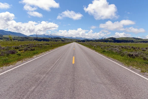 Rechte weg in Wyoming — Stockfoto