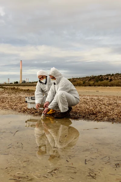 Experts Analysis Water — Stock Photo, Image