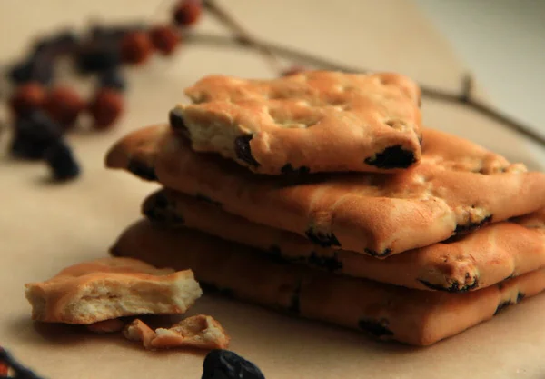 Delicious Crunchy Cookies Cracker Raisins — Stock Photo, Image