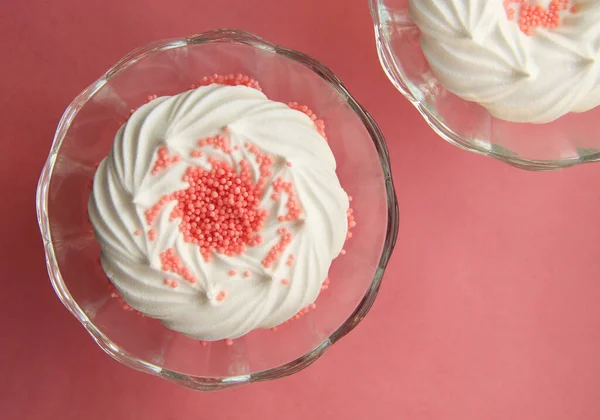 Delicious Italian Dessert White Meringues Pink Background — Stock Photo, Image