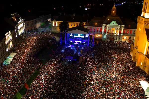 Tłumy ludzi — Zdjęcie stockowe